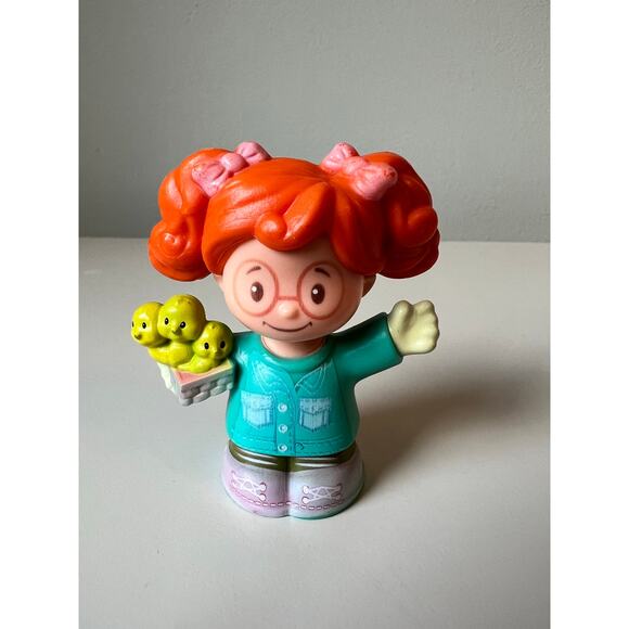 Fisher-Price Little People Sofie with Baby Chicks Figure 2016 - Picture 1 of 5